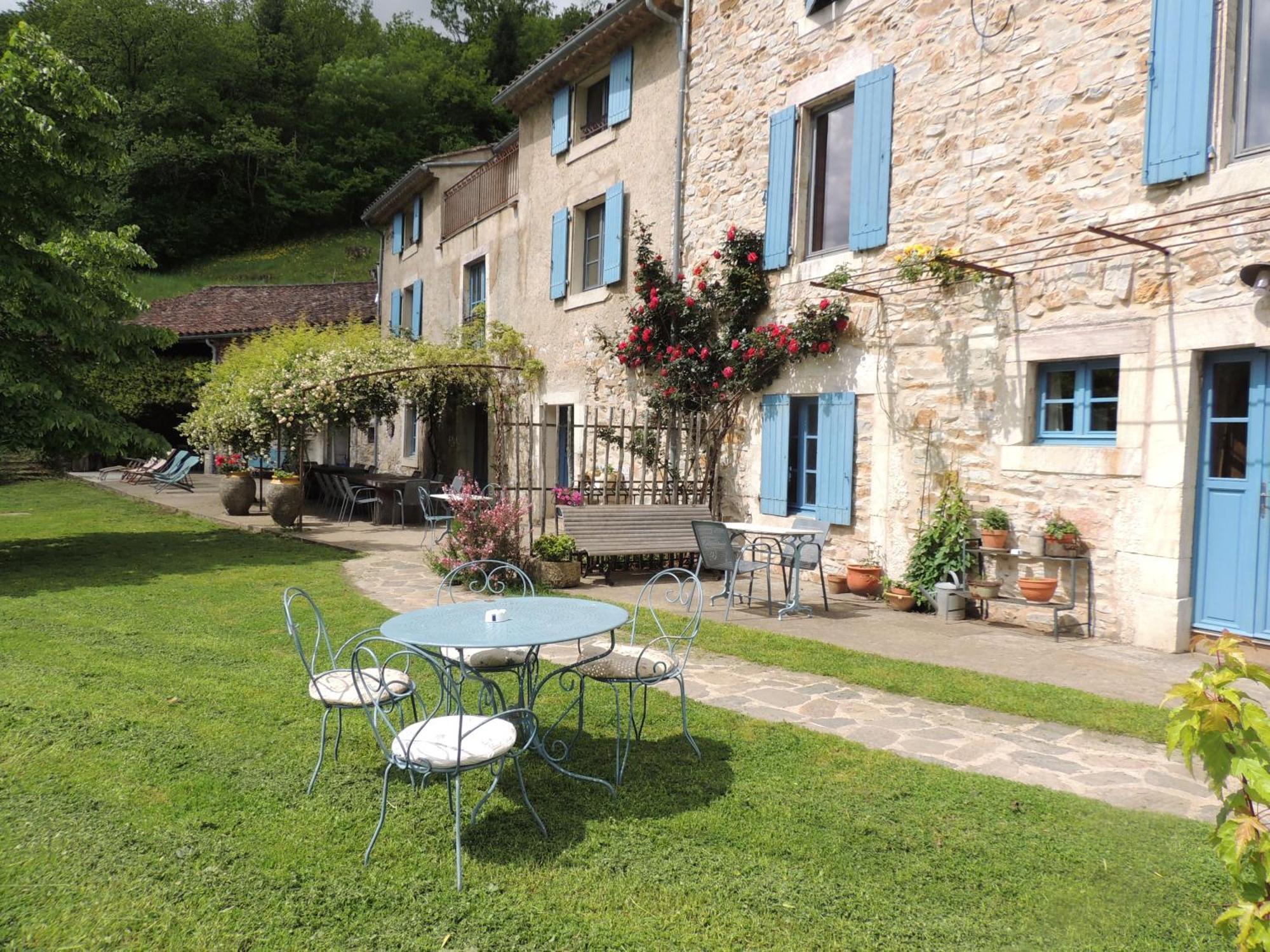 Nabat Le Haut, Chambre Et Table D'Hotes Courniou Exterior photo